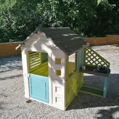 Schuhmann: Garden Retreat Near Thermal & Adventure Parks Apartment Hinzenbach