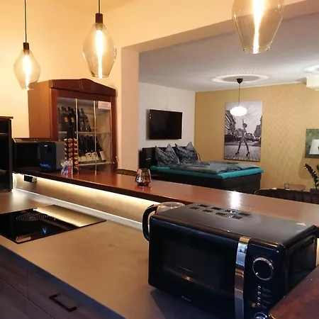 Schuhmann Therme Aquapulco Ikuna Erlebnispark Zoo Schmiding 20 Min Mit Auto Entfernt Mit Wintergarten Und Garten Ab 3 Naechte Buchbar * Hinzenbach