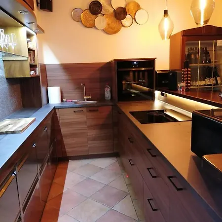 Schuhmann: Garden Retreat Near Thermal & Adventure Parks Hinzenbach
