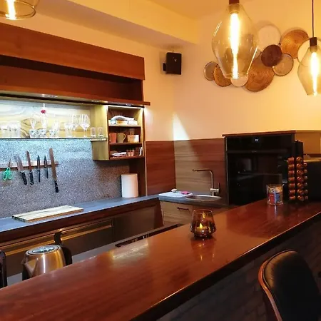 Schuhmann Therme Aquapulco Ikuna Erlebnispark Zoo Schmiding 20 Min Mit Auto Entfernt Mit Wintergarten Und Garten Ab 3 Naechte Buchbar Апартаменты *