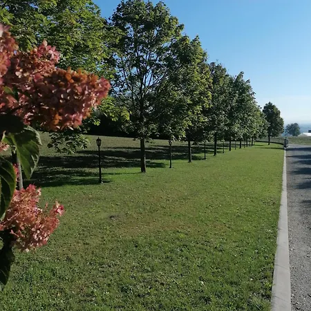 Schuhmann: Garden Retreat Near Thermal & Adventure Parks Hinzenbach