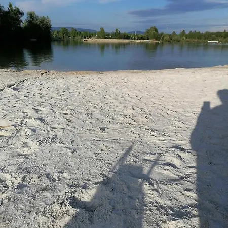Schuhmann Therme Aquapulco Ikuna Erlebnispark Zoo Schmiding 20 Min Mit Auto Entfernt Mit Wintergarten Und Garten Ab 3 Naechte Buchbar