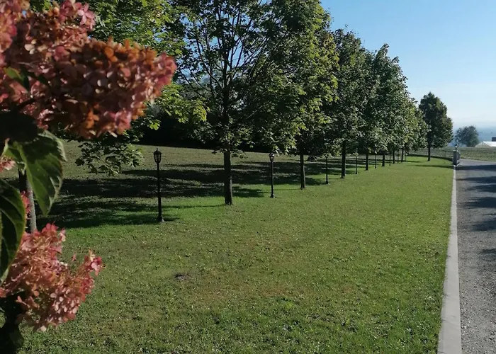 Schuhmann Therme Aquapulco Ikuna Erlebnispark Zoo Schmiding 20 Min Mit Auto Entfernt Mit Wintergarten Und Garten Ab 3 Naechte Buchbar Hinzenbach