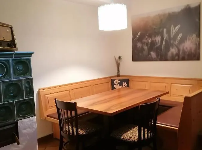 Schuhmann Therme Aquapulco Ikuna Erlebnispark Zoo Schmiding 20 Min Mit Auto Entfernt Mit Wintergarten Und Garten Ab 3 Naechte Buchbar Daire