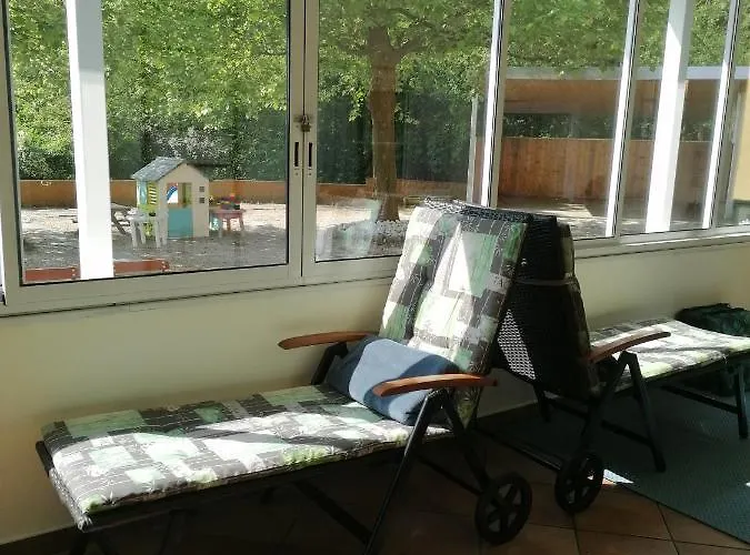 Daire Schuhmann Therme Aquapulco Ikuna Erlebnispark Zoo Schmiding 20 Min Mit Auto Entfernt Mit Wintergarten Und Garten Ab 3 Naechte Buchbar Hinzenbach