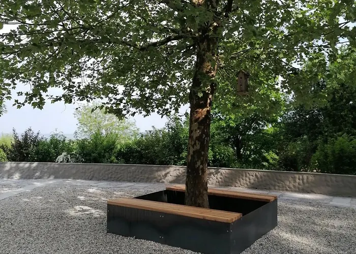 Daire Schuhmann Therme Aquapulco Ikuna Erlebnispark Zoo Schmiding 20 Min Mit Auto Entfernt Mit Wintergarten Und Garten Ab 3 Naechte Buchbar